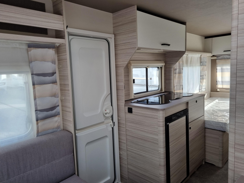 Dethleffs C'Joy 460 LE Active - Lits jumeaux ! photo : 6