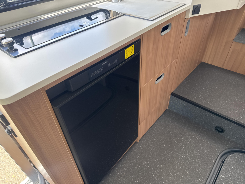 Sun Living S 70 SL Camas longitudinales cama abatible foto: 15