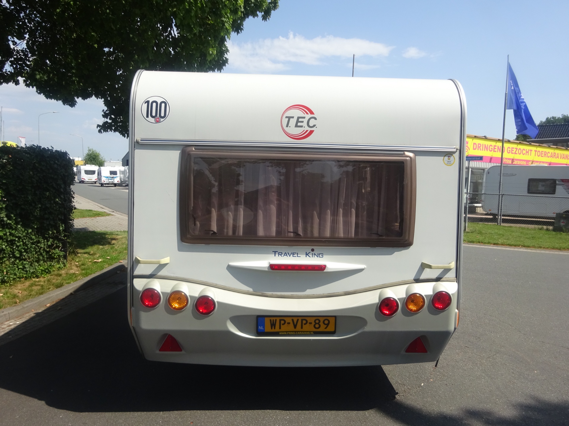 Tec Travelking 450 Met Vast Bed Mover en Airco foto: 5