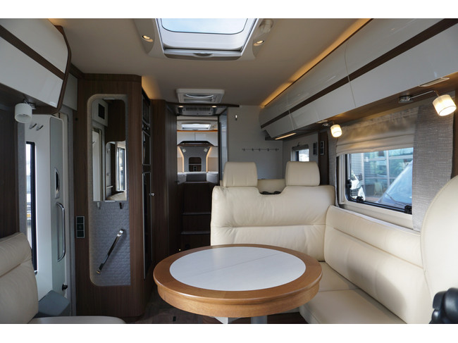 Hymer B ML I 780 Mercedes Foto: 10