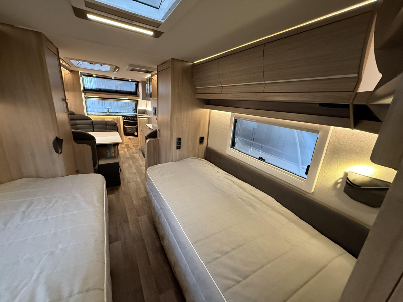 Kabe Royal 780 TDL Frontk&uuml;che - Komplett Foto: 17