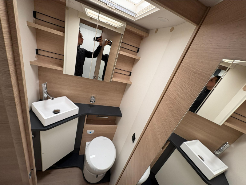 Rapido C 66 Optimum Line Primeur Face to Face  foto: 13