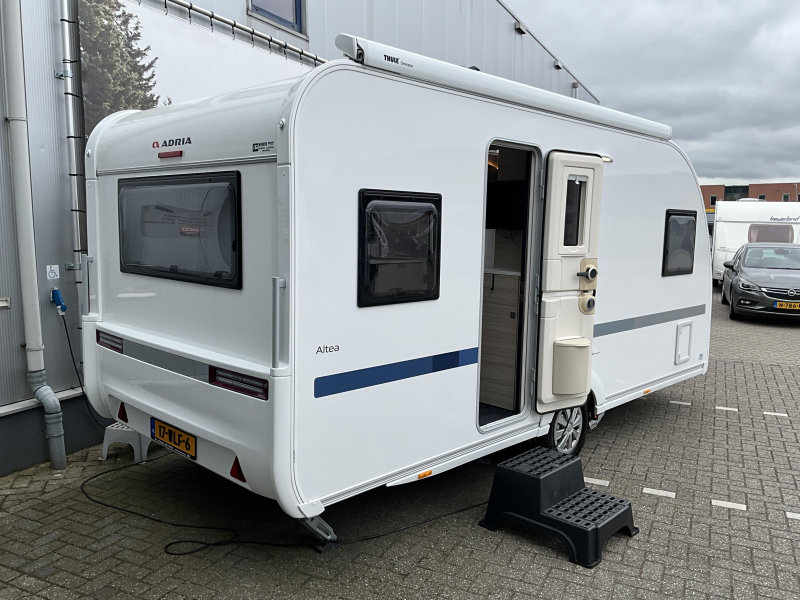 Adria Altea 472 PU THULE-MOVER-VLOERVERW  foto: 1