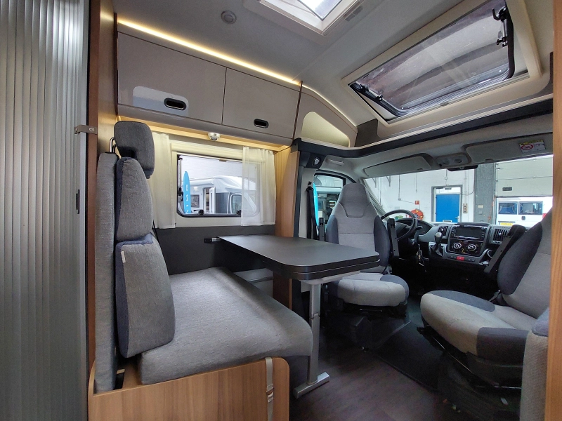 Sun Living S 65 SL Autom&aacute;tico/cama longitudinal/litio foto: 6
