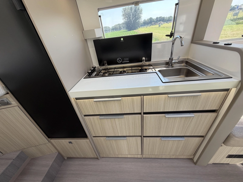 Adria Compact Supreme DL Face-to-Face, 160PK  foto: 8