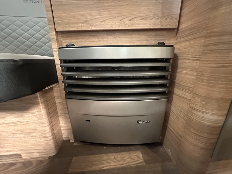 Weinsberg CaraOne Edition HOT 480 EU vloerverwarming | A69  foto: 17