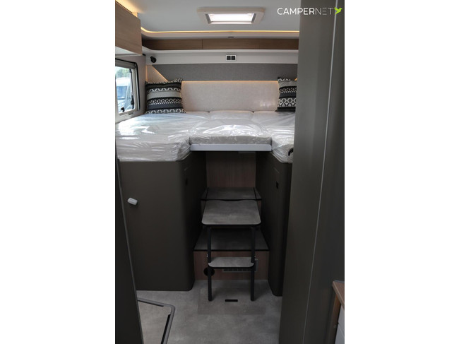 Hymer GT-S 685 170pk Automaat | Face to Face | Oven | Dieselverwarming | Winterpakket | Gescheiden Douche | Lengtebedden | Nieuw uit v foto: 20