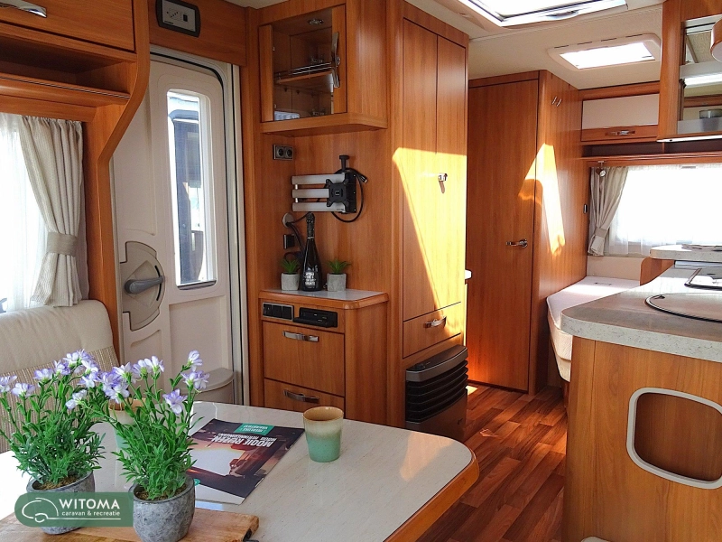 Eriba Nova Luxus Line 465 sale komplette Ausf&uuml;hrung Foto: 2