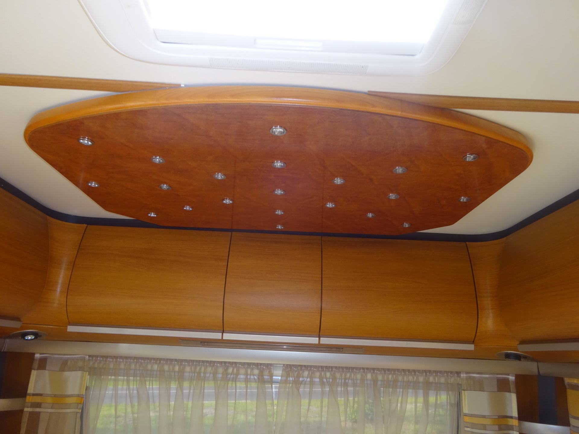 Fendt Diamant 560 Enkele Bedden+Rondzit+Mover #STERRENHEMEL# foto: 9