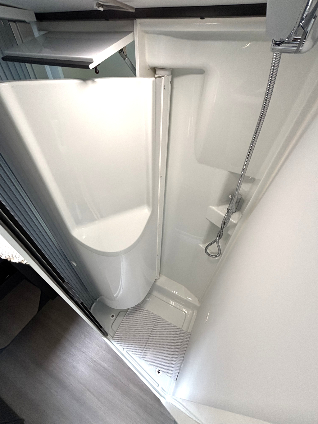 Adria Twin 640 SLB Supreme ENKELE BEDDEN EURO6 MAXI CHASSIS foto: 9