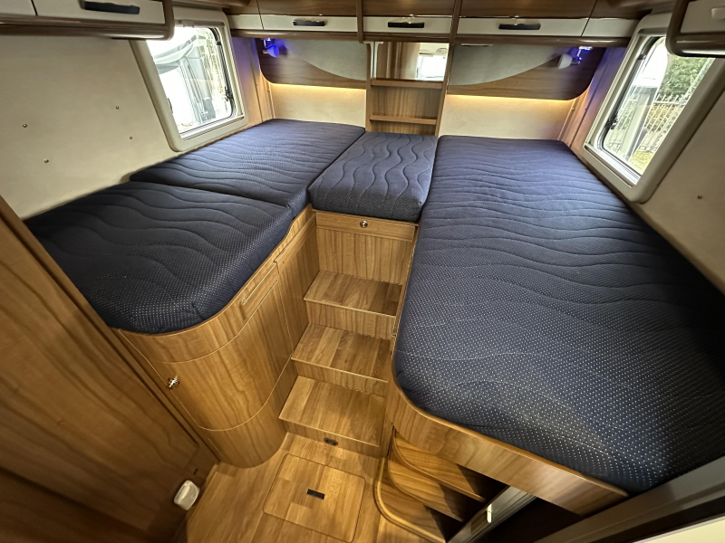 Hymer B 704 PL 3.0 M-JET 180 PK AUTOMAAT  foto: 15