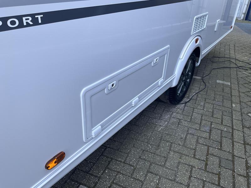 Knaus Sport 450 FU NW. MODEL-GRATIS MOVER  foto: 13