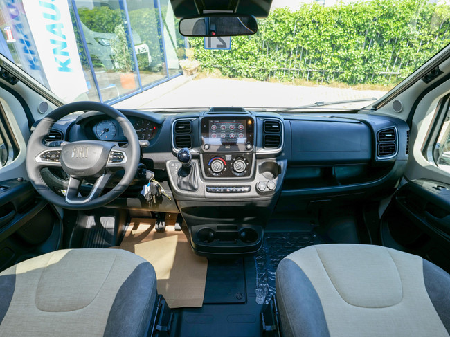 Weinsberg CaraCompact 600 MEG modelo 2027, autom&aacute;tico foto: 9