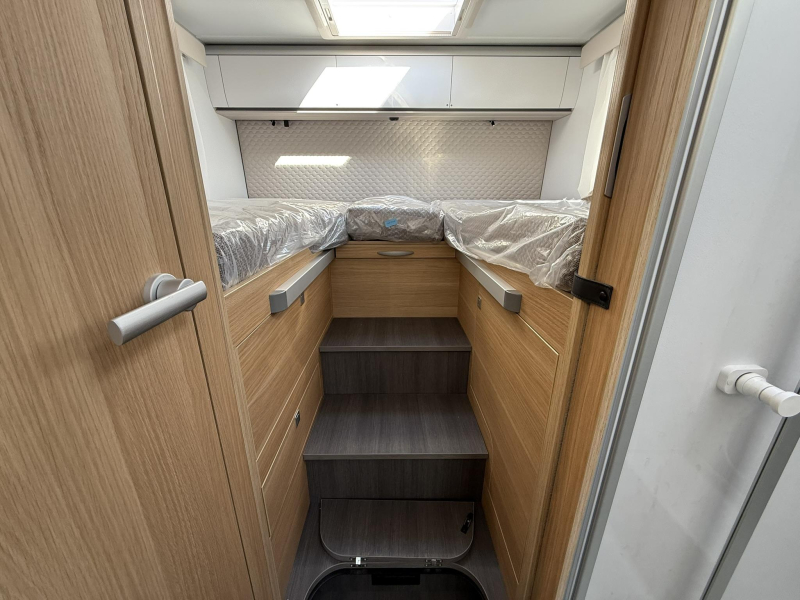 Adria Matrix Plus 670 SL Familiecamper Automaat  foto: 18