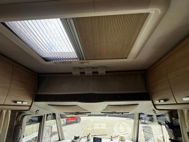 TEC I 670 | Levelsysteem | Luchtvering | Off-Grid | Vloerverwarming | Airco | Zonnepanelen foto: 16