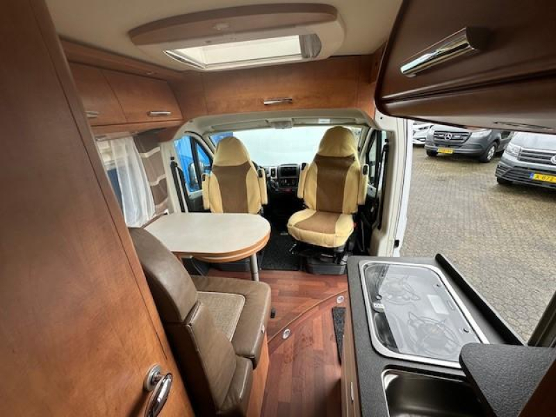 Malibu Van 640 LE CAMAS LARGAS + ENGANCHE foto: 1