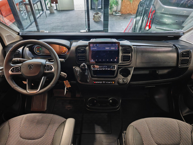 tourne mobil 6.4 Select 2.2 BlueHDI 180PK Automaat - ALL SEASON foto: 1