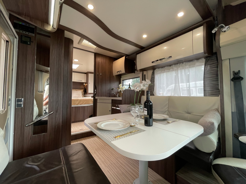 Chausson Cocoon 497 QUEENSBED + HEFBED AUTOMAAT AIRCO CAMERA  foto: 12
