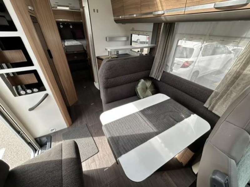 Adria Coral Axess 670 SL foto: 13