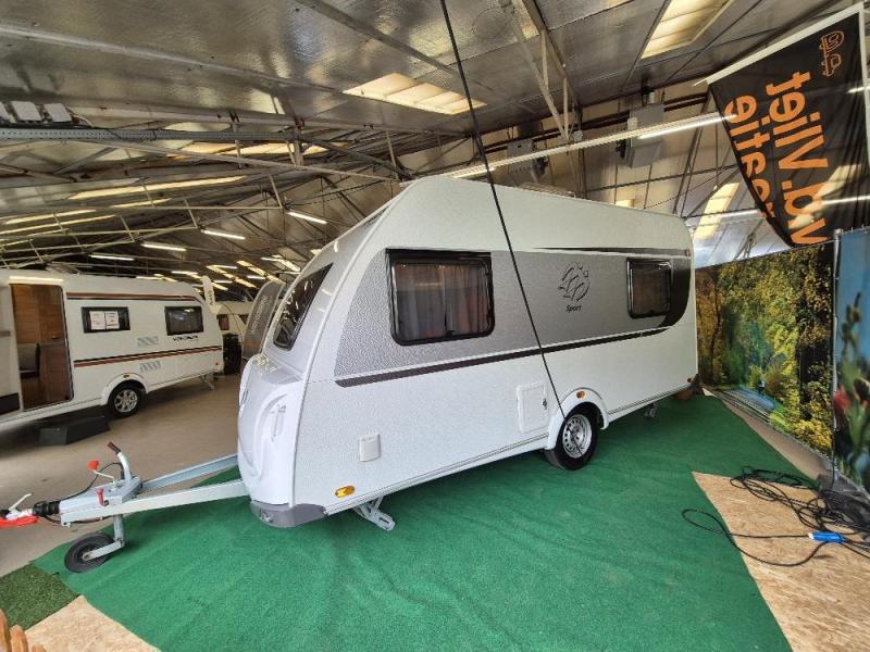 Knaus Sport 420 QD zakluifel met zijwanden  foto: 11