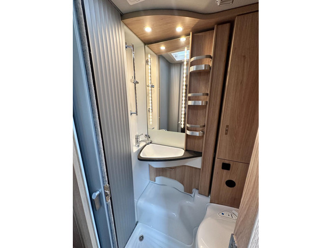 Knaus Sky Ti 650 MEG PLATINUM SELECTION FIAT 140 PS 2022 Foto: 12