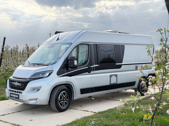Malibu 600 LE Automaat Diesel/Elek. Verwarming/Solar/Trekhaak/Gasalarm/160PK/Lengtebedden/10” Navi/Vol opties! 2023 foto: 1