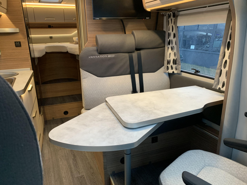 Knaus Van TI 640 MEG 2x airco zon sat V16 CE41  foto: 10