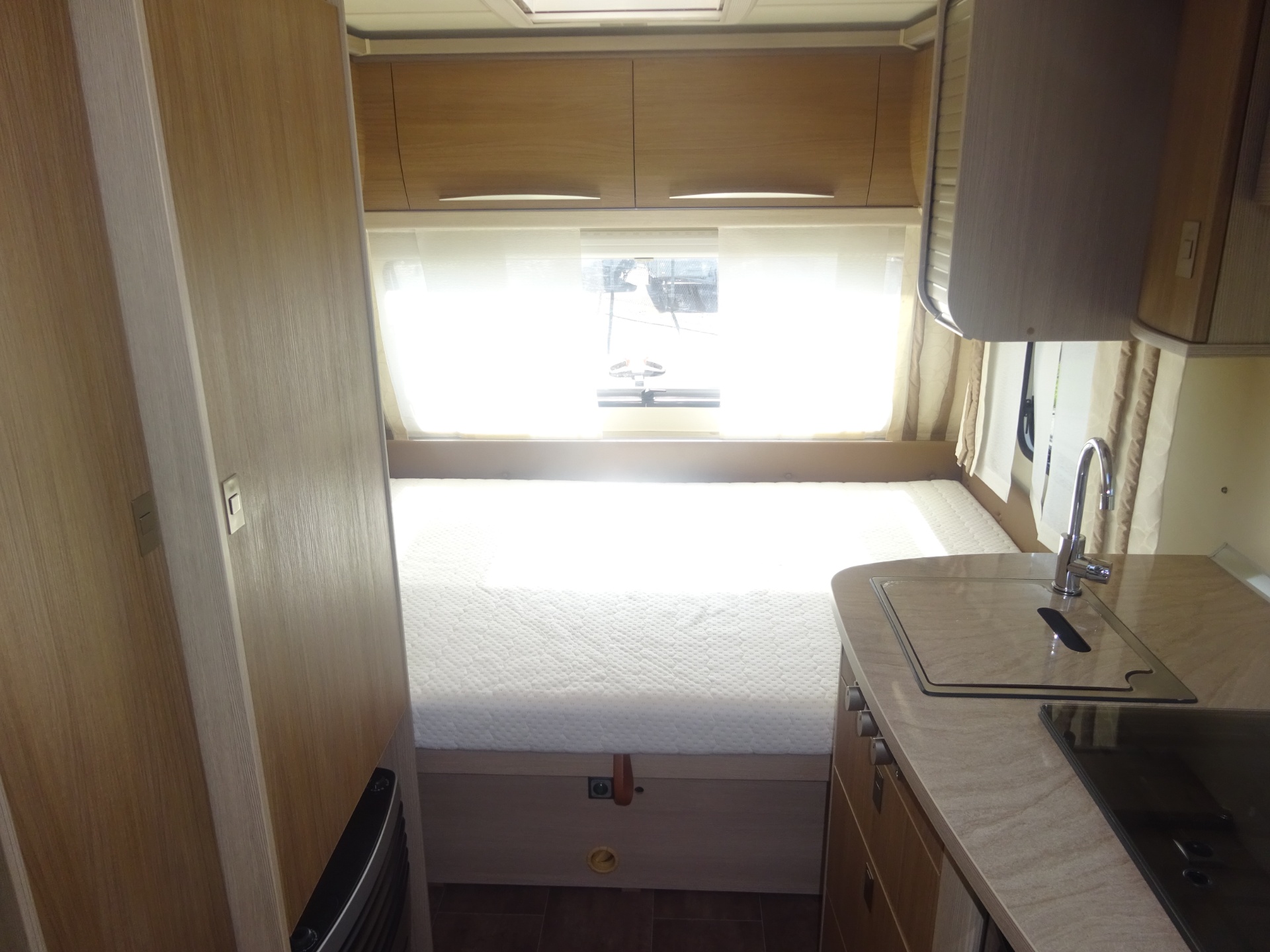 Bürstner Averso 395TS Vast Bed/Treinzit/Mover foto: 11