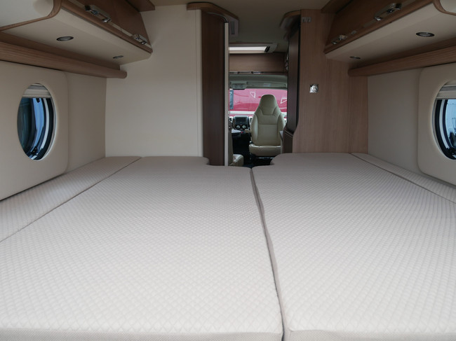 Carthago Malibu Van 640 LE, 9-Traps Automaat, Busbiker, MaxxFan foto: 17