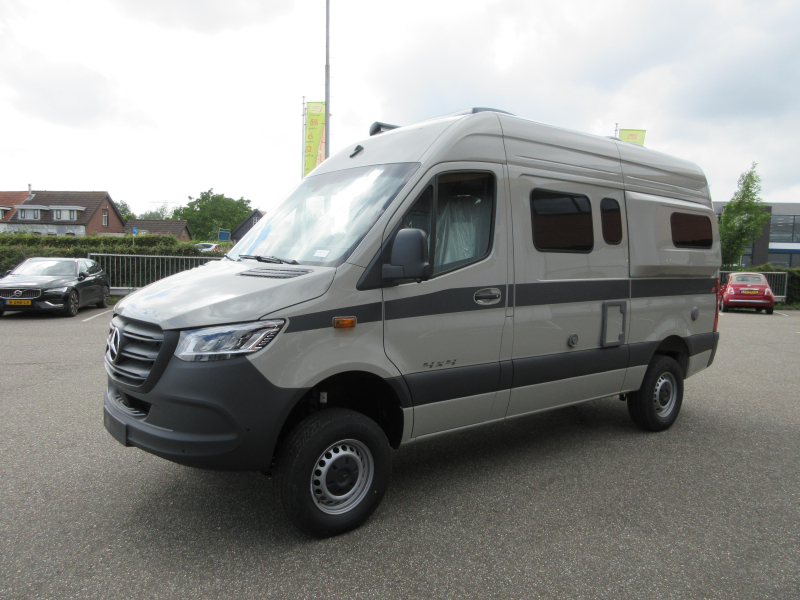 Hymer Grand Canyon S 600 4X4 AUTOMAAT 190 PK  foto: 17