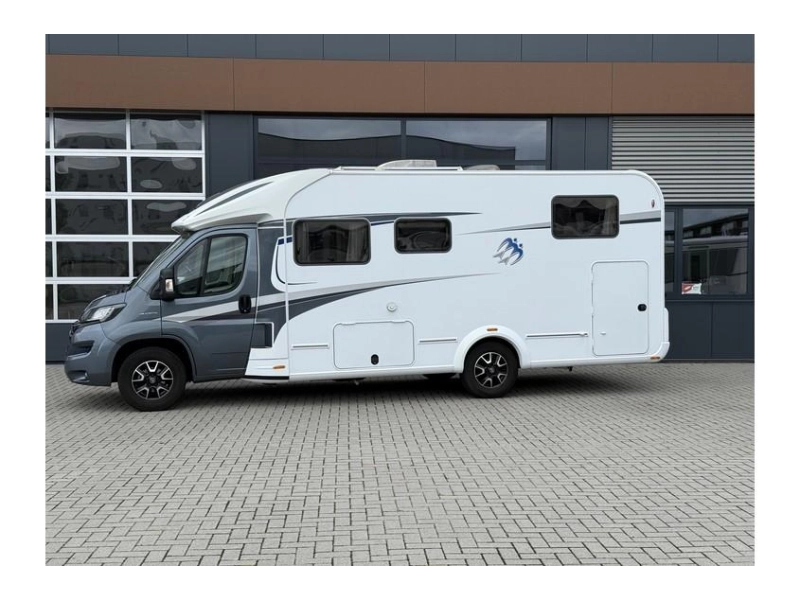Knaus Sun Ti 700 Enkele bedden, zonn, oven  foto: 2