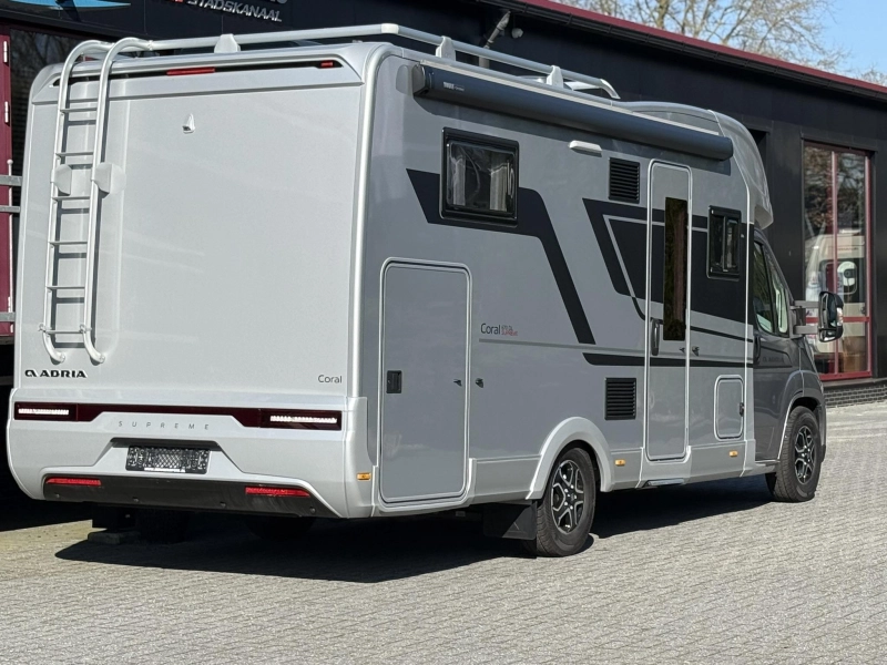 Adria Coral Supreme 670 DL - 180 PK photo : 4