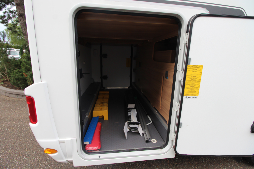 Adria Coral 670 S SL foto: 2