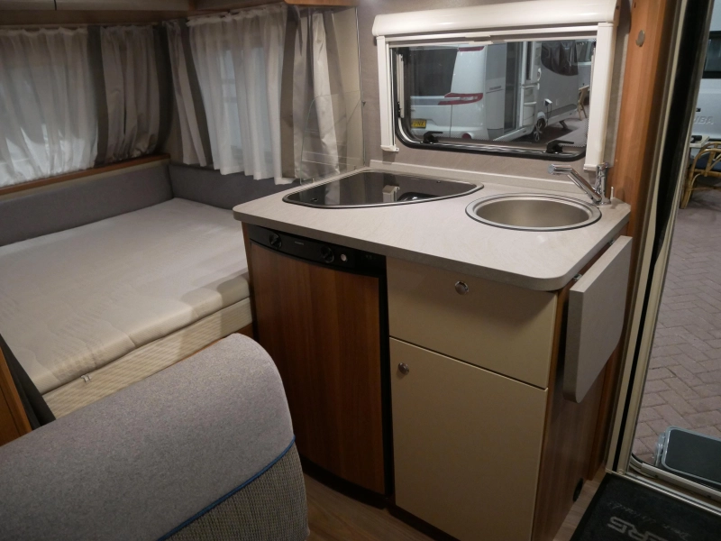 Weinsberg CaraOne Edition HOT 390 QD  foto: 9