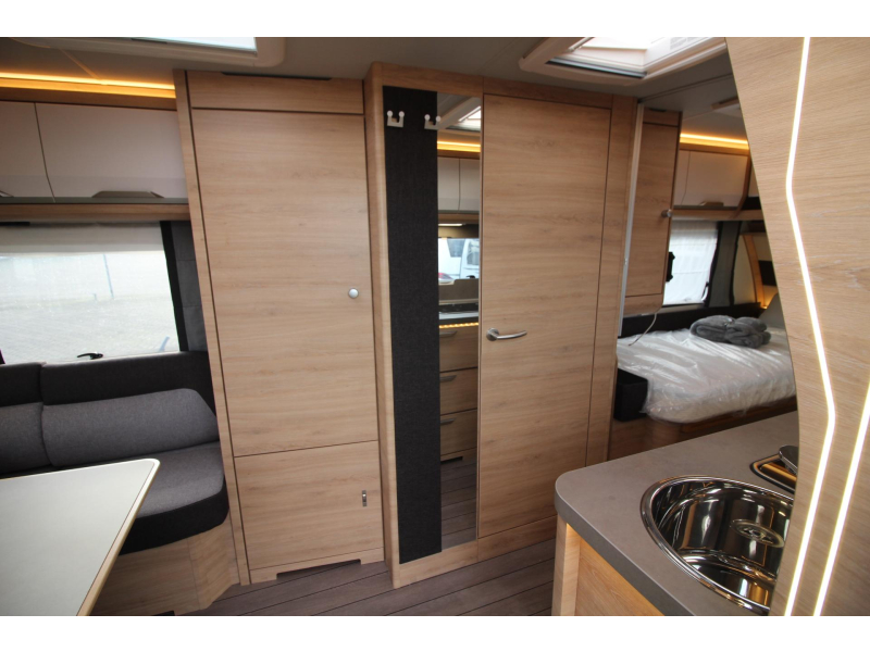 Knaus Sudwind Black Selection 500 EU Enkele bedden & rondzit!  foto: 7