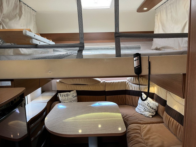 Bürstner Averso 410 Ts Plus Hefbed , zeer nette staat! 2014 foto: 3