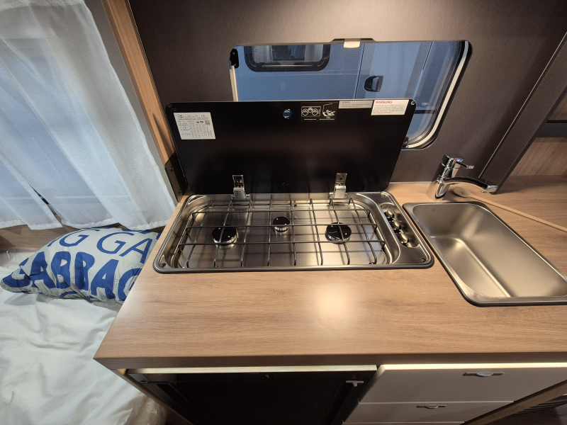 Knaus Sport 420 QD Extra grote keuken!  foto: 14