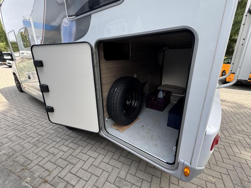 LMC Element 758 G Automaat, airco  foto: 17