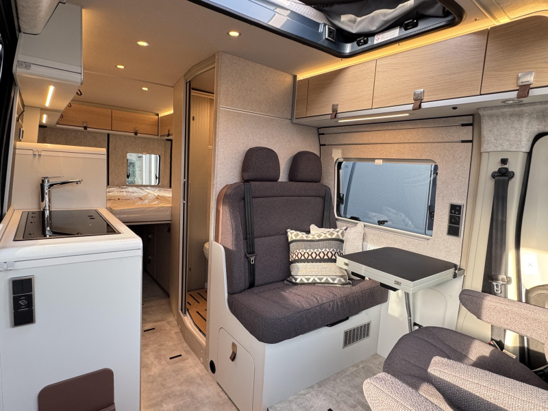 Hymer Yellowstone 640 -- Automaat - 4pers --  foto: 5