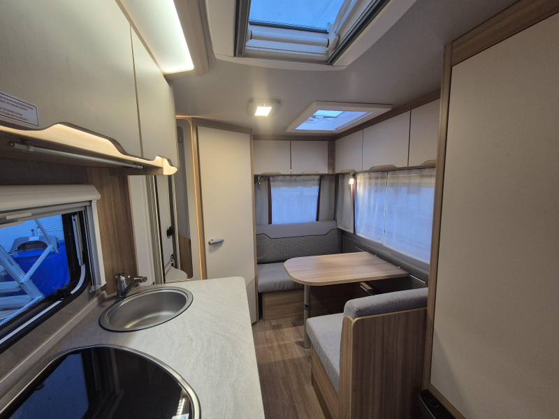 Weinsberg CaraTwo 390 QD  foto: 15