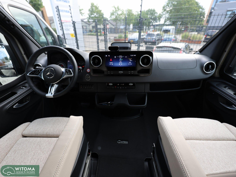 Hymer Grand Canyon S 600 4x4 NIEUW LEES TEKST !!  foto: 16