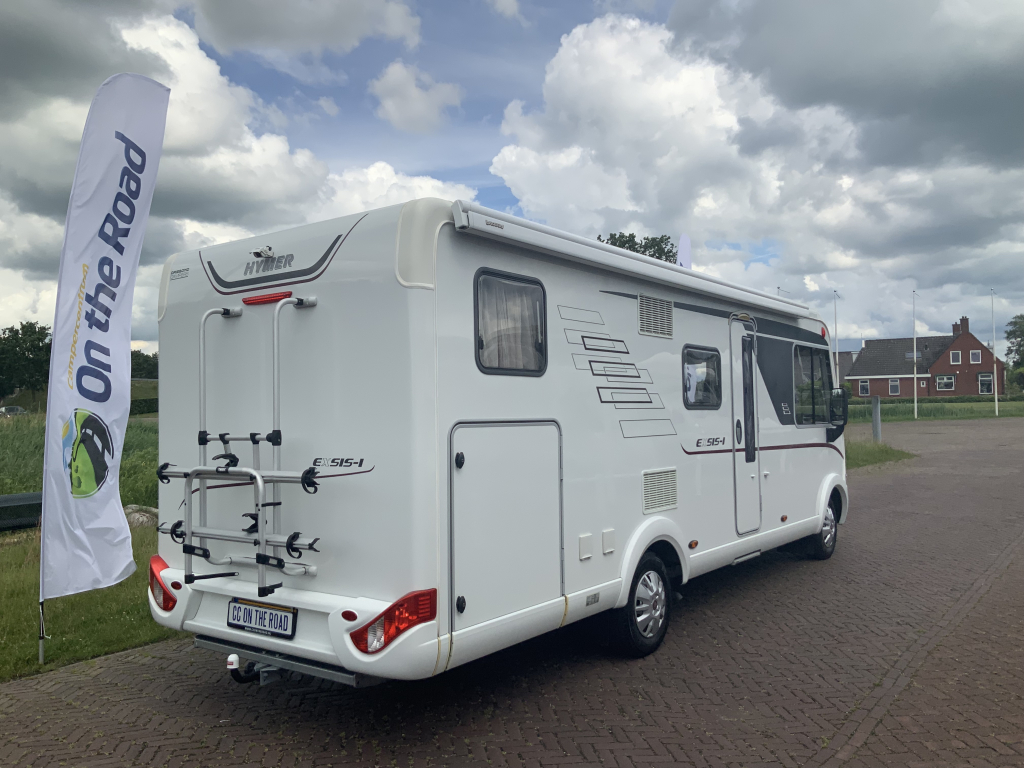 Hymer Exsis-I 674 EX 2.3 MultiJet 160 PK,Integraal,Motor-airco, 2 Lengte-bedden, Hef-bed, Garage, Trekhaak, etc, etc. Camper centrum on the road  foto: 42