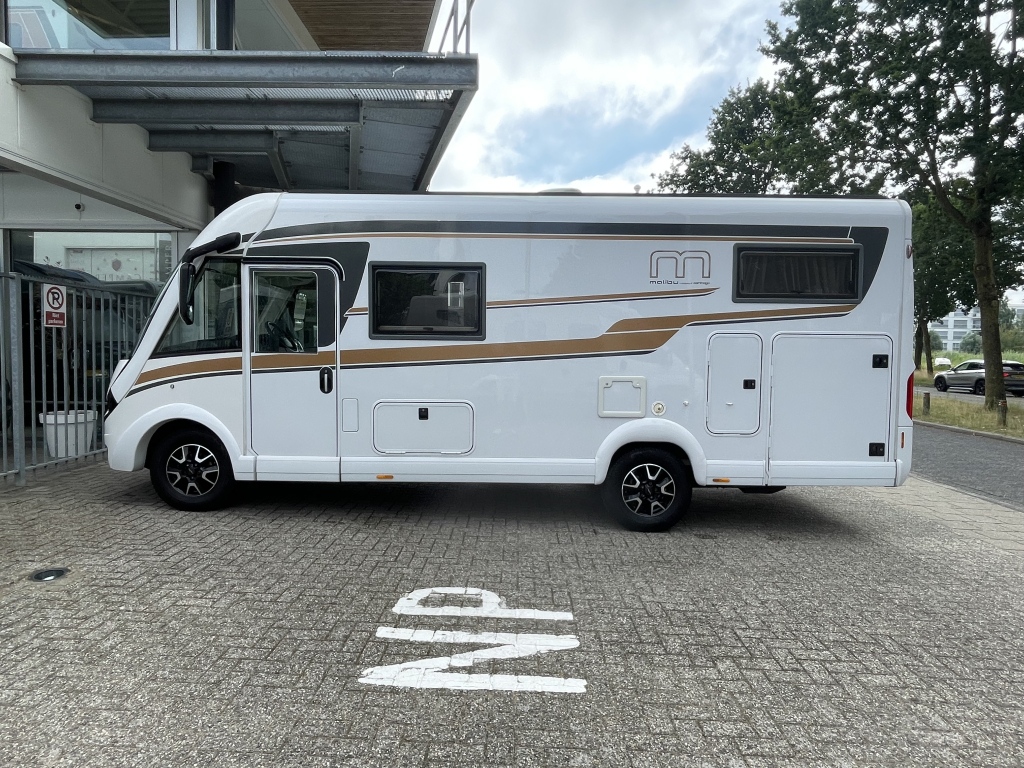 Carthago Malibu 430 LE ENKELE BEDDEN+HEFBED 6.90M BEARLOCK foto: 4