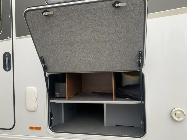 Frankia F-Line Titan 840 QD Fiat 160 PK automaat foto: 19