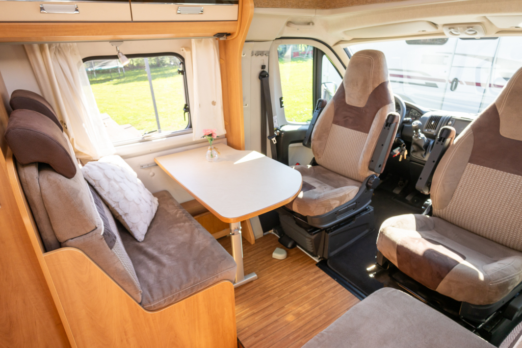 DETHLEFFS GLOBEBUS T4 foto: 2