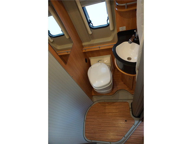 Pössl Roadcruiser 160pk Euro 6 + Enkele bedden/ Busbiker/ Airco/ Maxi/ Grote koelkast/ Garantie! foto: 19