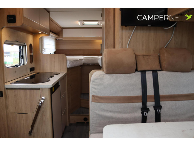 LMC Cruiser V646 140pk Automaat | HEO safe sloten | Thule luifel | Trekhaak | Lengtebedden | Bearlock | Panoramadak | Compact model foto: 9