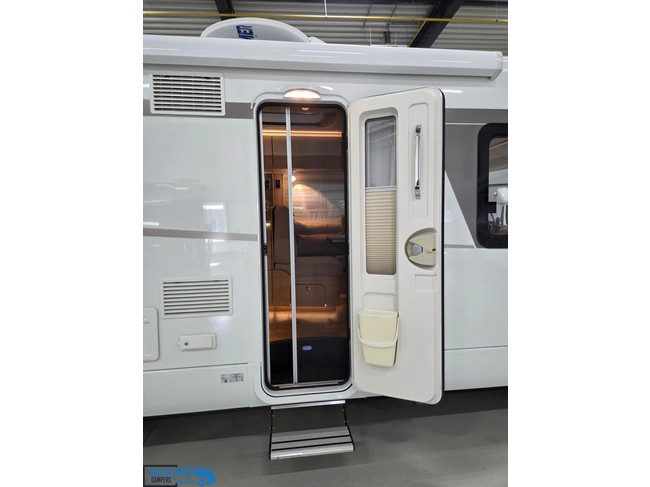 Hymer BMC-I 680 *170pk Automaat* Levelsysteem* Bomvol opties foto: 2