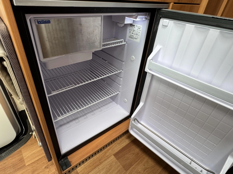 Hymer Van 520 S Einzelbetten Raumwunder Foto: 6