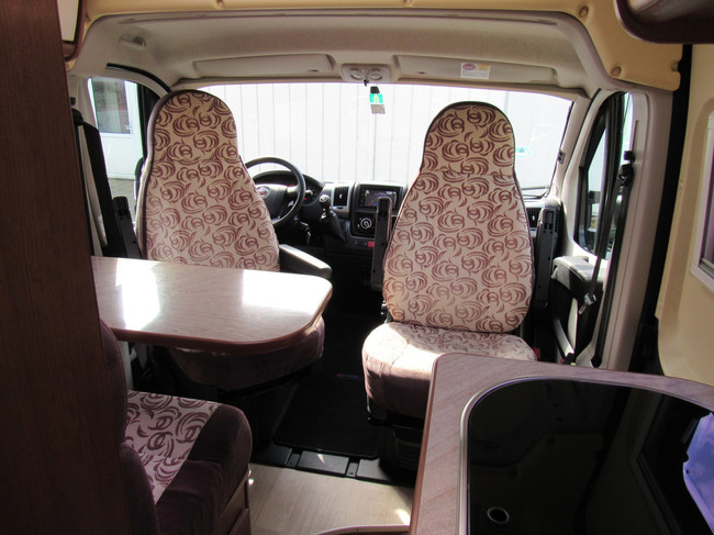 Challenger VANY 02 S Prestige Kastenwagen Festbett Bj12-2012 Foto: 12